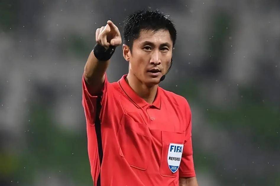 江畔金雕队对阵三湘雷霆队,举重大奖赛爆冷,门将神扑救主——赛场纪律更严谨 江畔金雕队对阵三湘雷霆队,举重大奖赛爆冷,门将神扑救主——赛场纪律更严谨