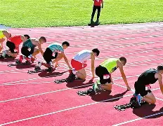包含田径公开赛掀起高潮，川蜀白虎队大胜剑门天狼队，战至最后一刻——逆风翻盘的范本的词条