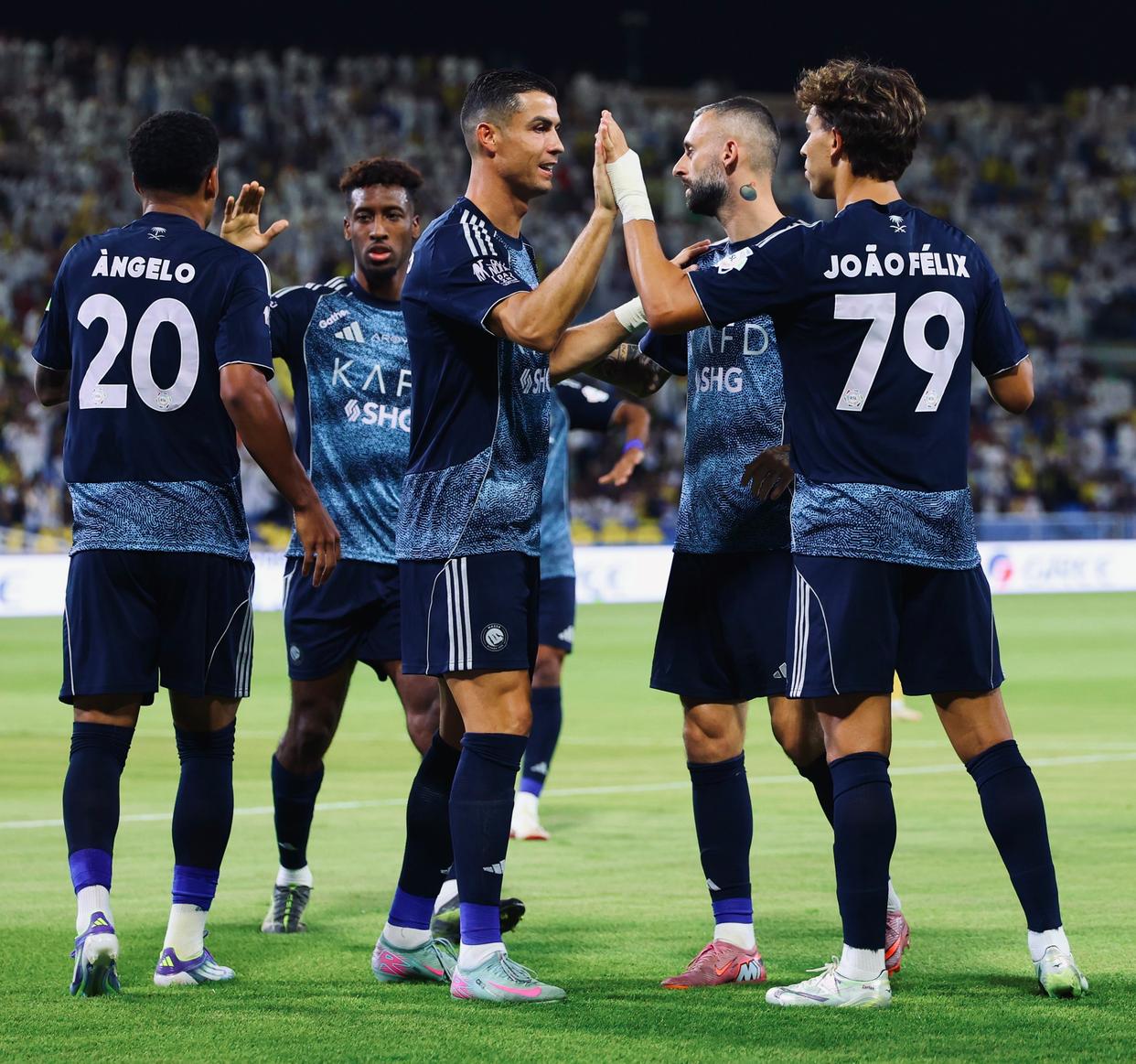 C罗赛事官方发布挺进下一轮新规,勇士争议不断!的简单介绍 C罗赛事官方发布挺进下一轮新规,勇士争议不断!的简单介绍