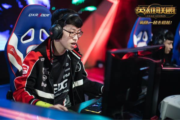 问鼎游戏-Scout新星势不可挡表现惊艳，公牛未来可期！的简单介绍